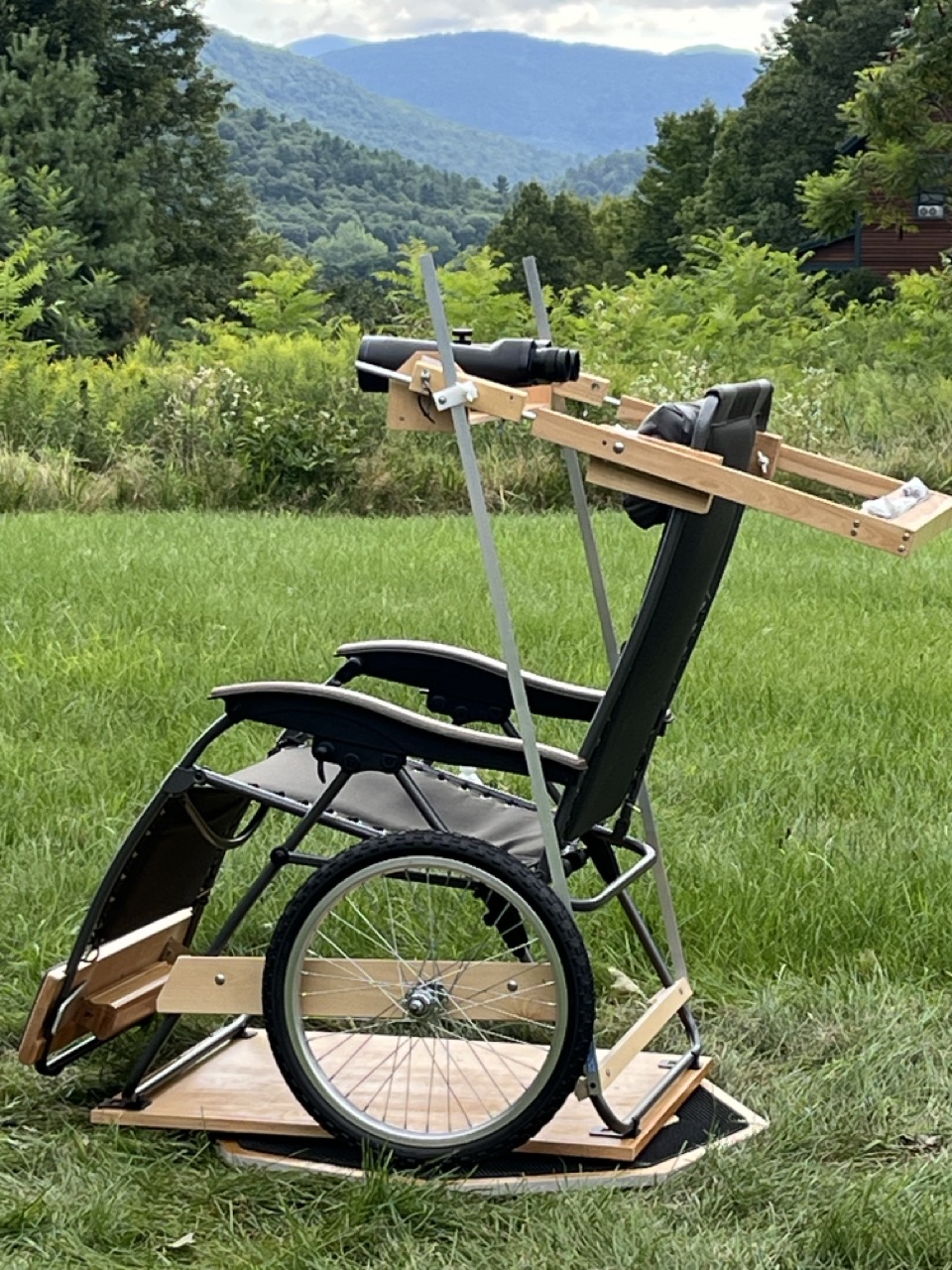 Binocular Chair Usage, Functionality and Assembly